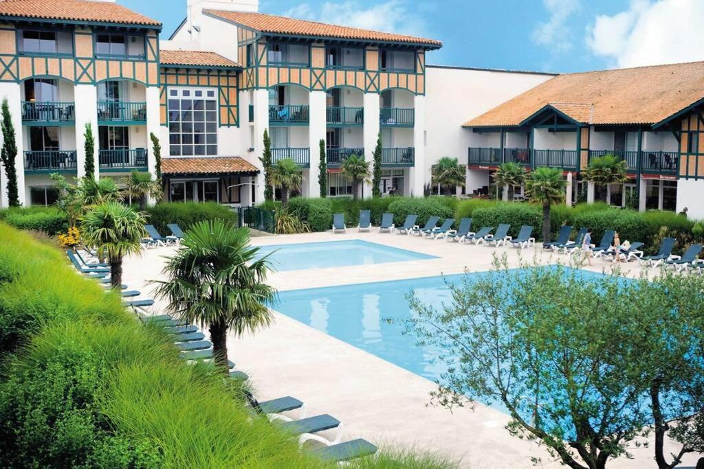 Appartement Au Domaine Du Golf Dans Residence De Vacance Мольєтс-е-Маа Екстер'єр фото